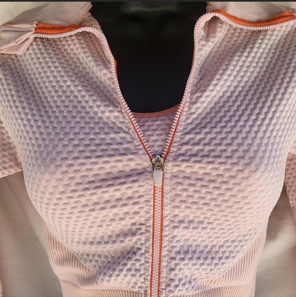 Pink and White Work Out Set - Picture 2 of 5